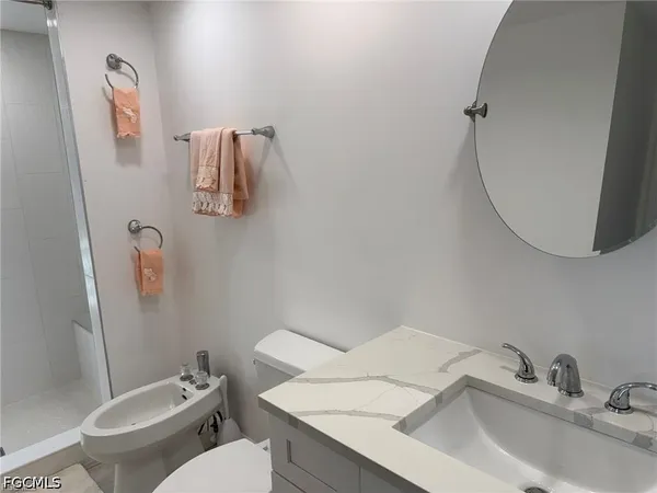 $1,850,000 | 484 Gulf Bend Drive, Captiva, FL 33924