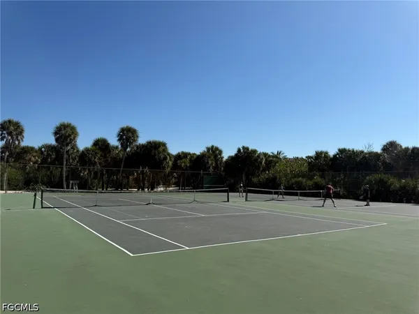 $1,850,000 | 484 Gulf Bend Drive, Captiva, FL 33924