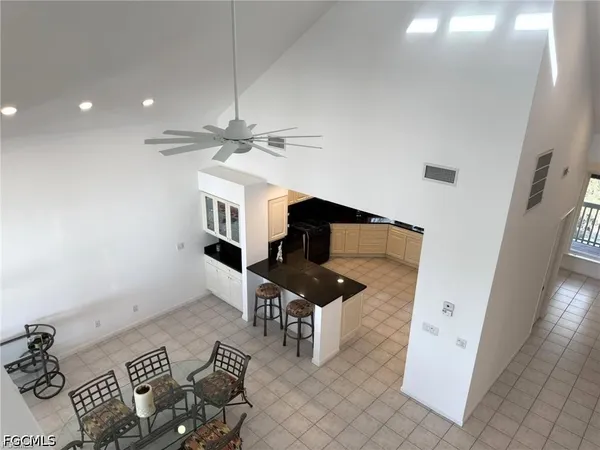 $1,850,000 | 484 Gulf Bend Drive, Captiva, FL 33924