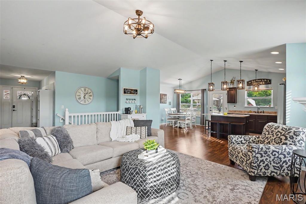 501 Micah's Way Columbia, IL 62236 - Photo 7 of 42
