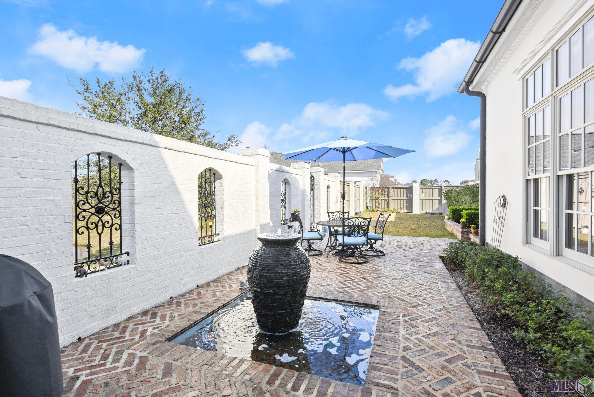 15511 Long Farm Road Baton Rouge, LA 70817 - Photo 37 of 47 Beautiful fountain
