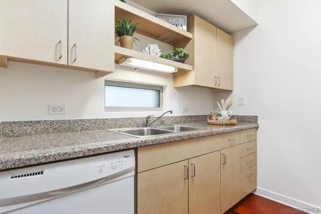 $475,000 | 425 West Beech Street, Unit 327, San Diego, CA 92101