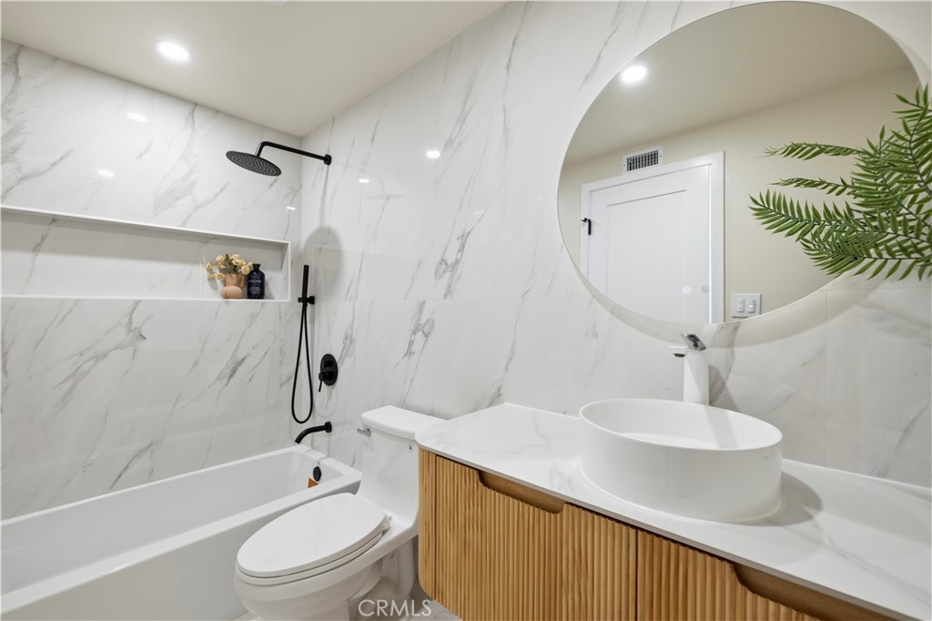 2133 Cochran Street Simi Valley, CA 93065 - Photo 18 of 35