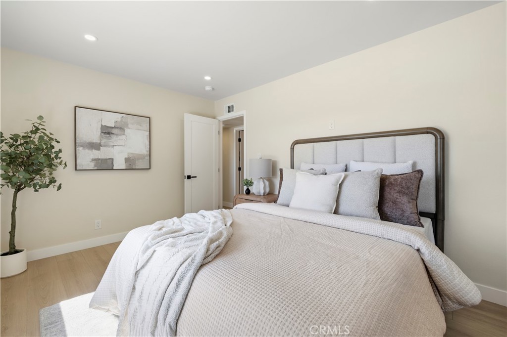 2133 Cochran Street Simi Valley, CA 93065 - Photo 21 of 35