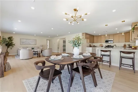 $879,950 | 2133 Cochran Street, Simi Valley, CA 93065