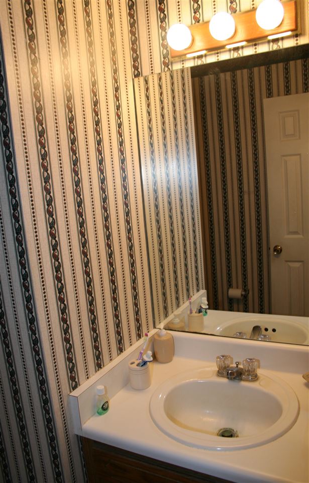 220 A Ridings Road Campobello, SC 29322 - Photo 13 of 25