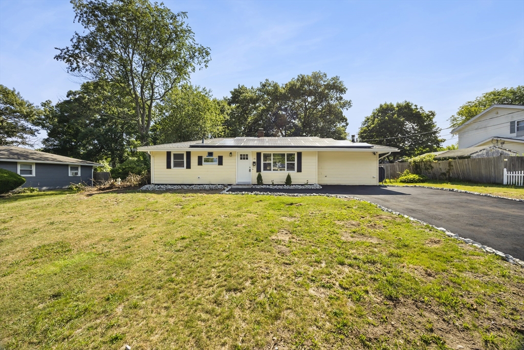 15 Clara Road Brockton, MA 02302 - Photo 3 of 38 Gallery Image 3