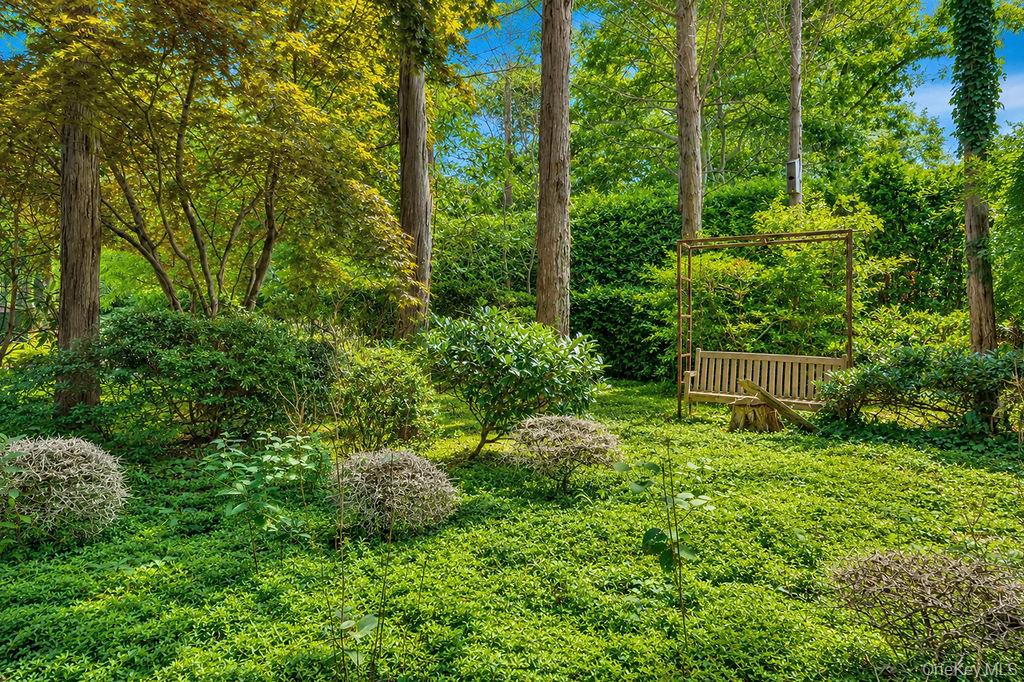 7 Tuthill Lane Remsenburg, NY 11960 - Photo 32 of 43 A quiet place to unwind