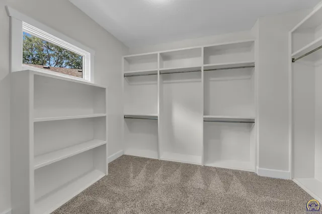 $584,000 | 4112 Blackjack Oak Drive, Lawrence, KS 66047