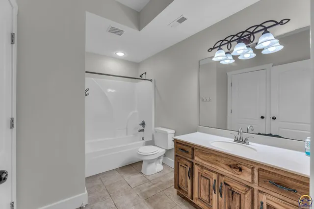 $584,000 | 4112 Blackjack Oak Drive, Lawrence, KS 66047