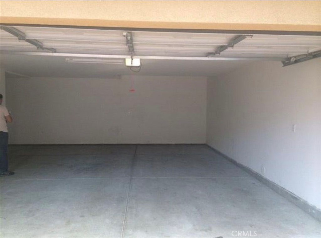 2818 Green River Road, Unit 102 Corona, CA 92882 - Photo 2 of 6