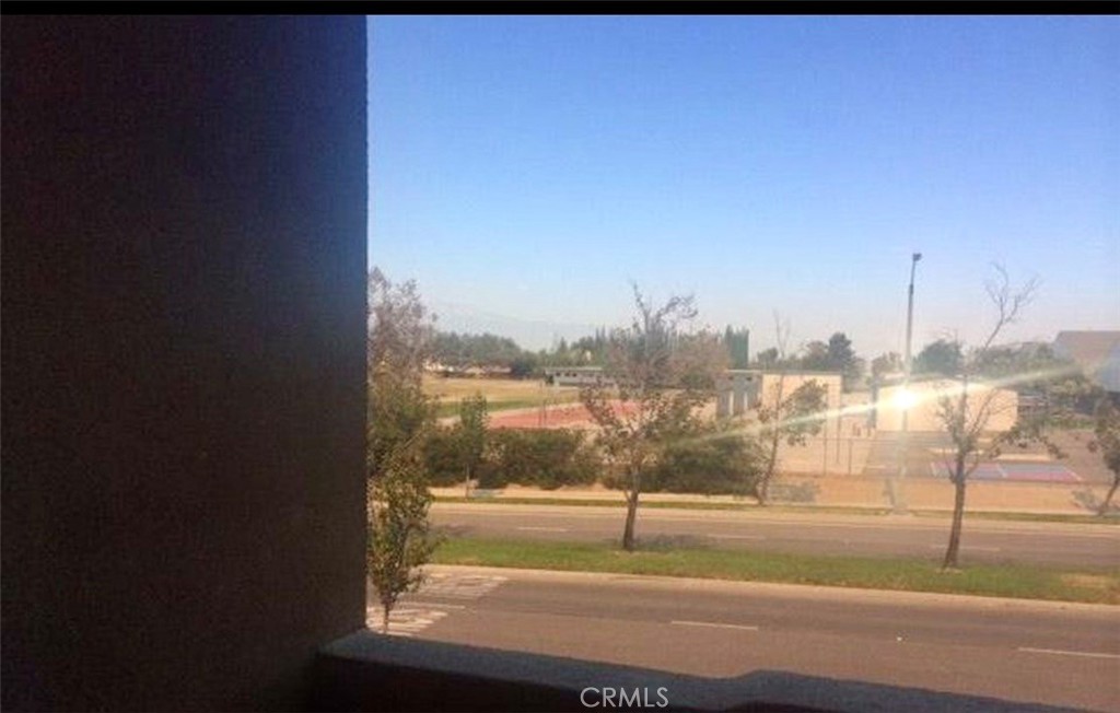 2818 Green River Road, Unit 102 Corona, CA 92882 - Photo 3 of 6