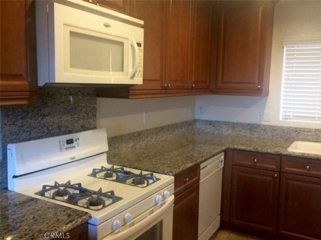 2818 Green River Road, Unit 102 Corona, CA 92882 - Photo 6 of 6