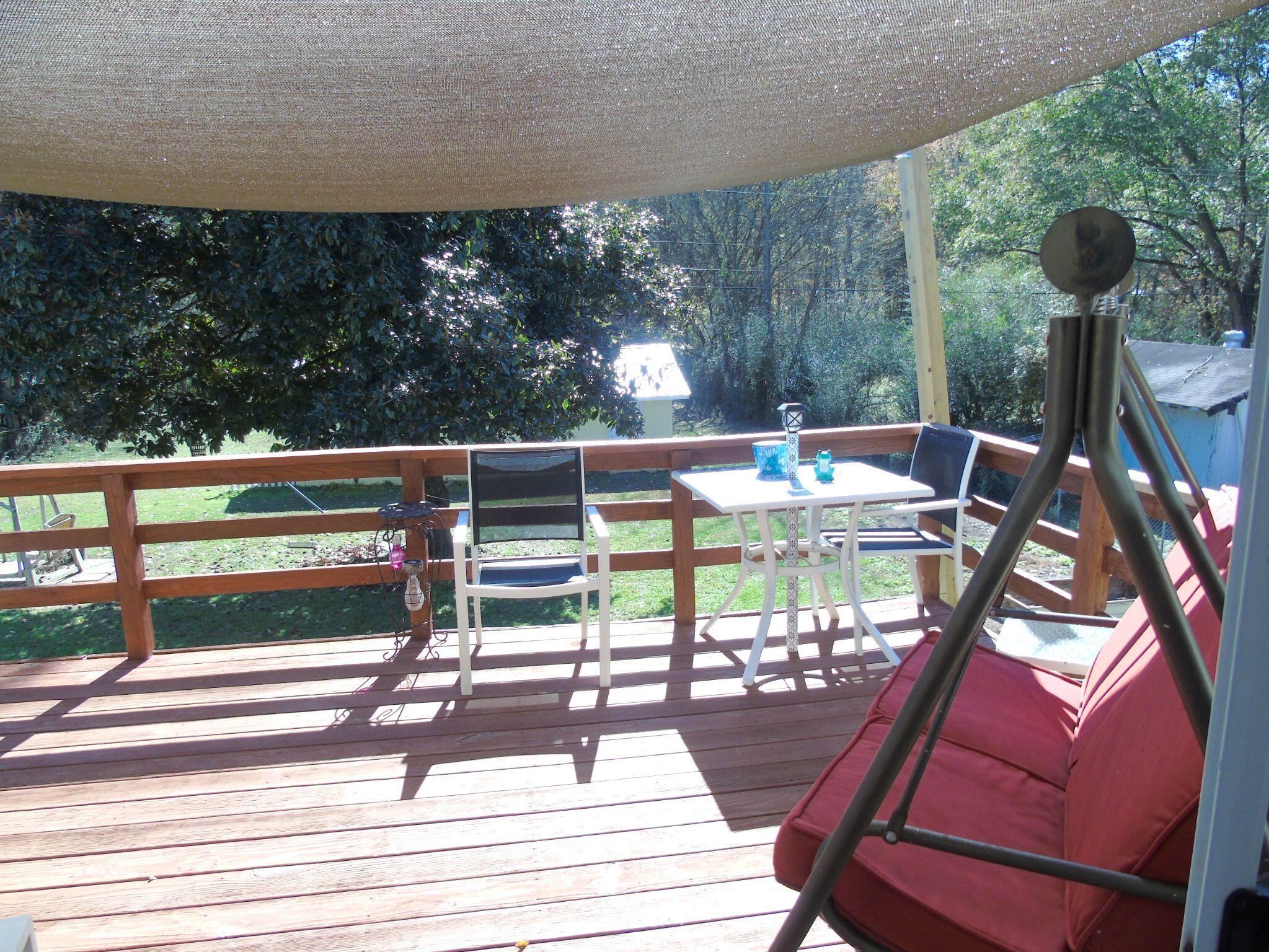 1102 Nickajack Circle Jasper, TN 37347 - Photo 31 of 41 Deck