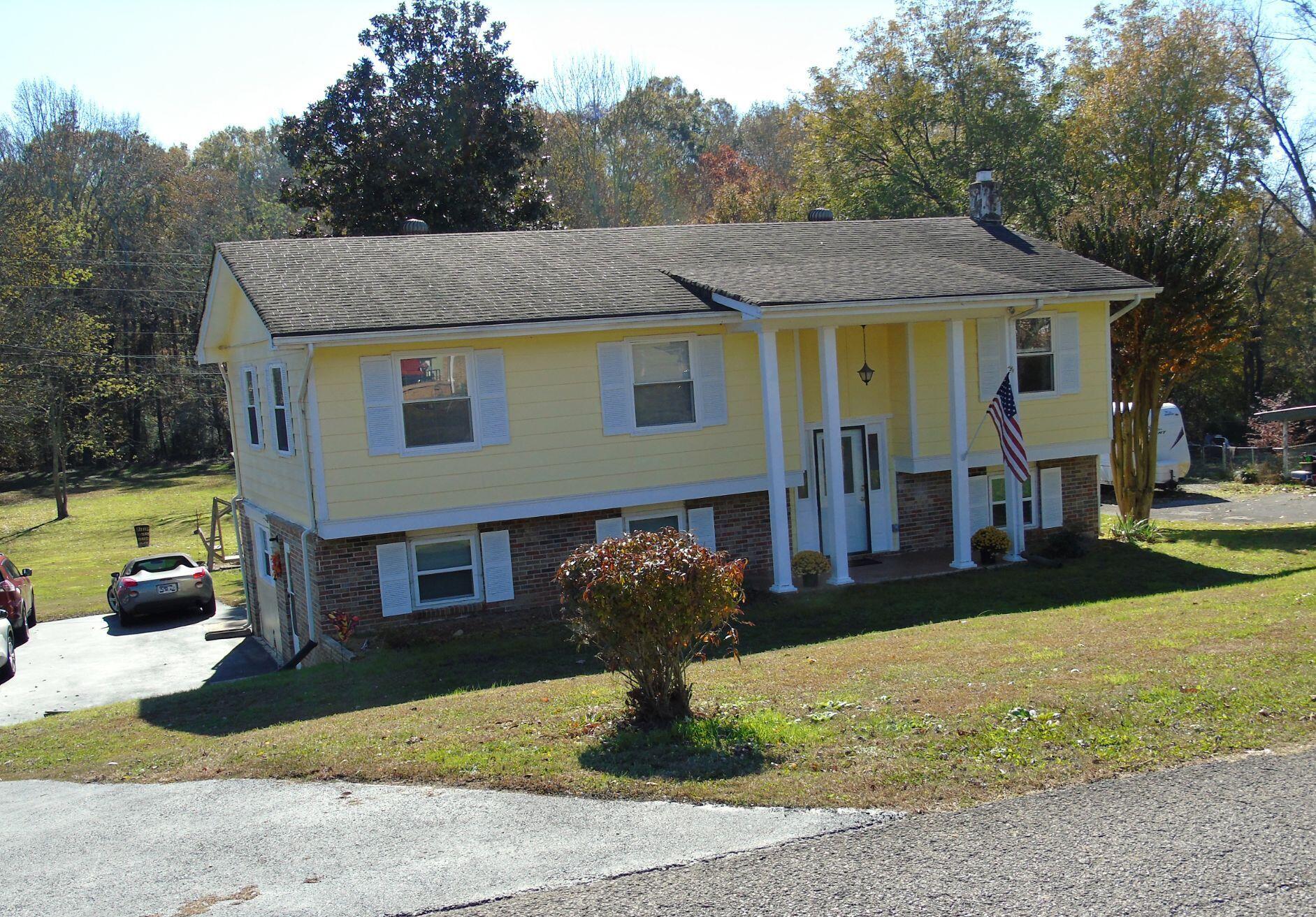 1102 Nickajack Circle Jasper, TN 37347 - Photo 40 of 41 Covered front porch