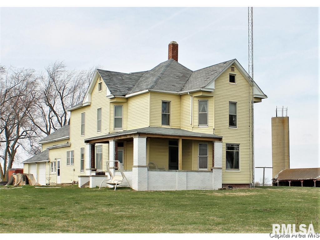 11751 Clinton Road Auburn, IL 62615 - Photo 1 of 17