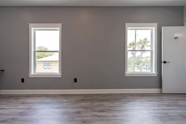 $2,250 | 1801 Rosenberg Street, Unit 204, Galveston, TX 77550