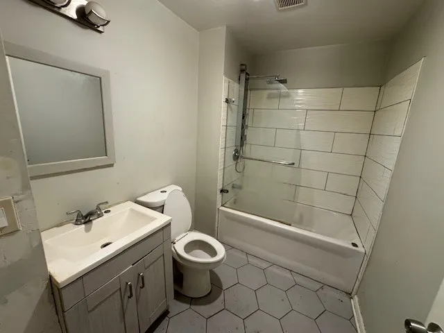 $124,900 | 9238 South Dauphin Avenue, Chicago, IL 60619