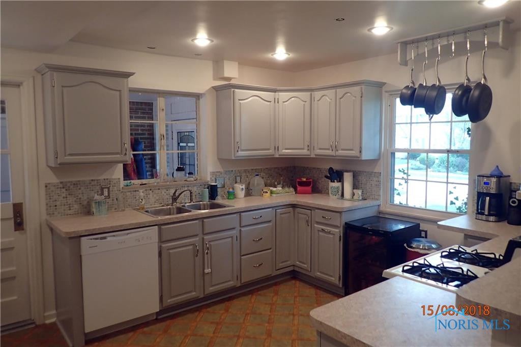 3311 Goddard Road Toledo, OH 43606 - Photo 3 of 17 Gallery Image 3