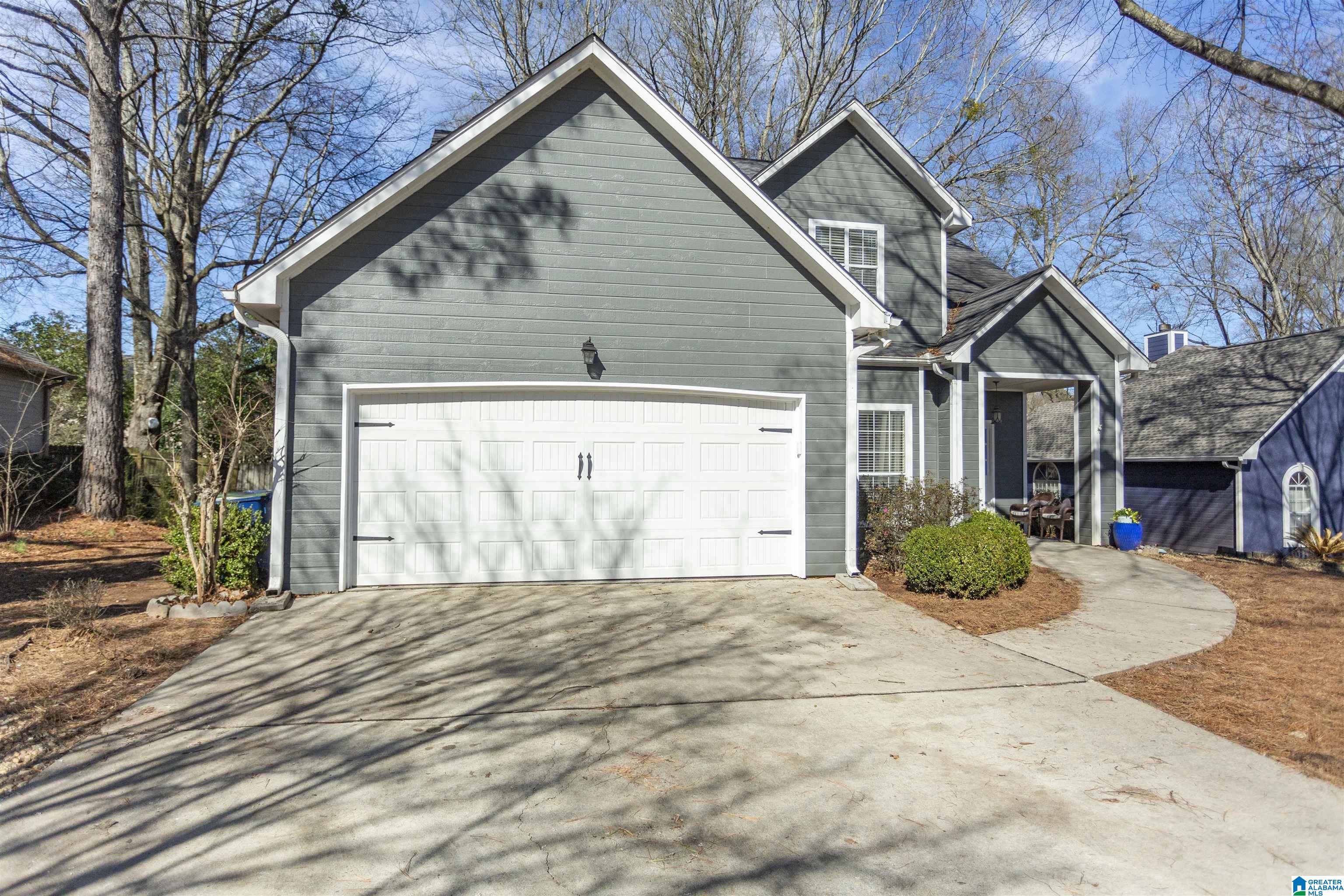 225 Summer Brook Lane Alabaster, AL 35007 - Photo 2 of 60