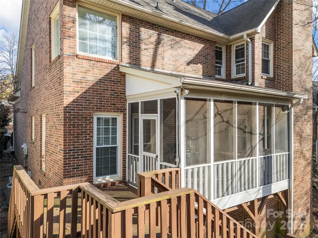 a view of a large white building