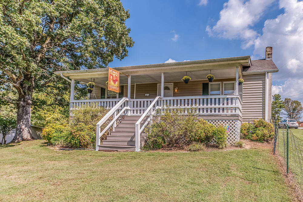 3148 Crock Road Loudon, TN 37774 - Photo 1 of 24 3148-Crock-Road-8