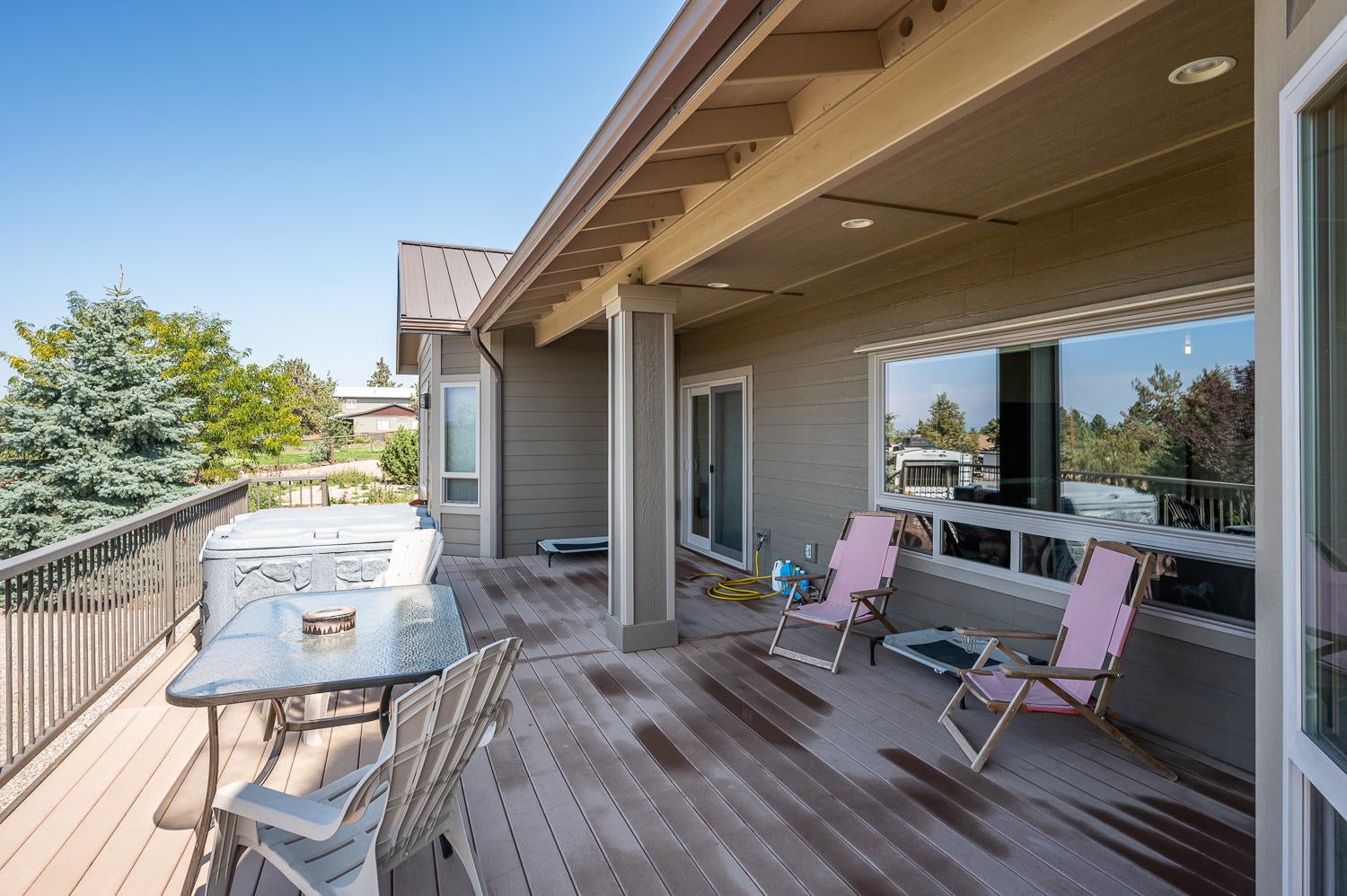 3242 Southwest 43rd Street Redmond, OR 97756 - Photo 23 of 38 Back deck