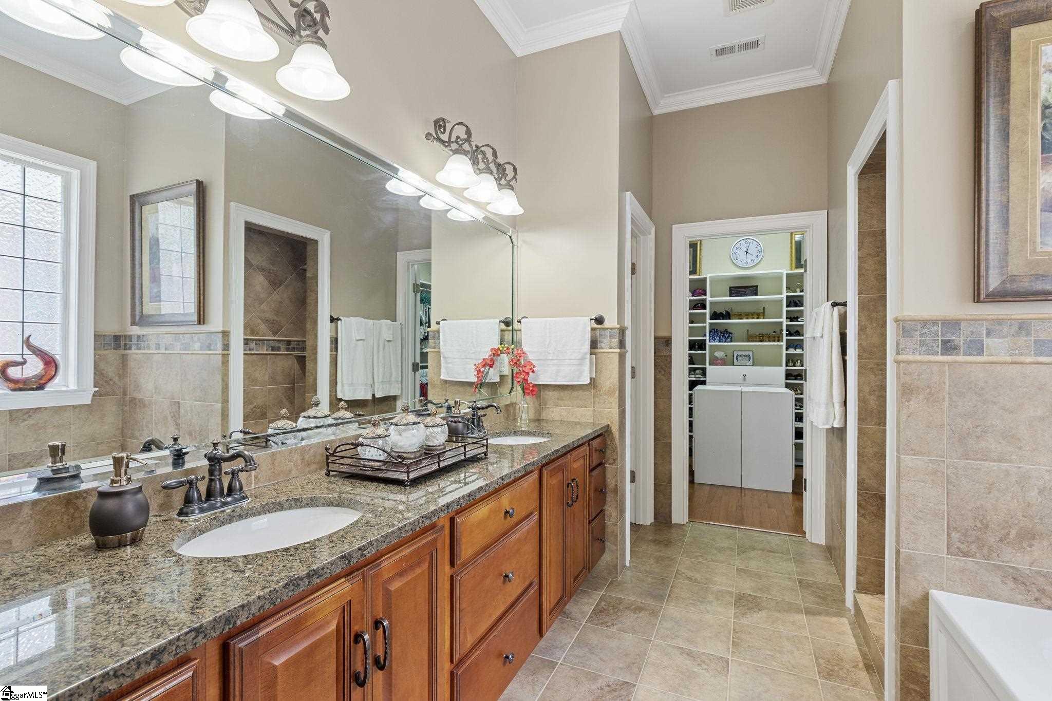 320 New Tarleton Way Greer, SC 29650 - Photo 11 of 36 Gallery Image 11