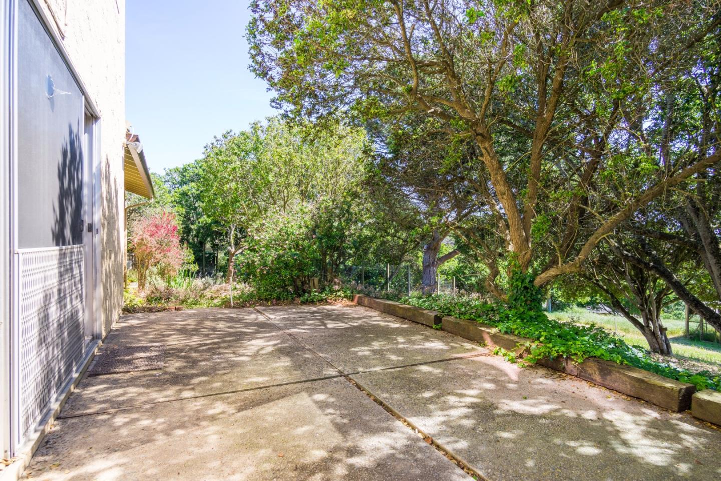 237 Walker Valley Road Castroville, CA 95012 - Photo 7 of 15 Gallery Image 7