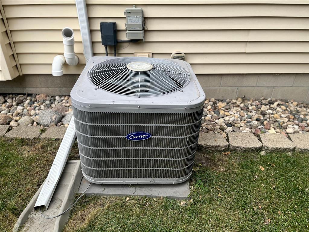 411 13th Street Southwest Willmar, MN 56201 - Photo 32 of 36