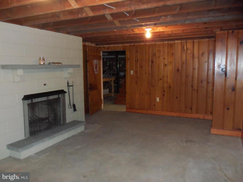 2824 North Colebrook Road Manheim, PA 17545 - Photo 25 of 36