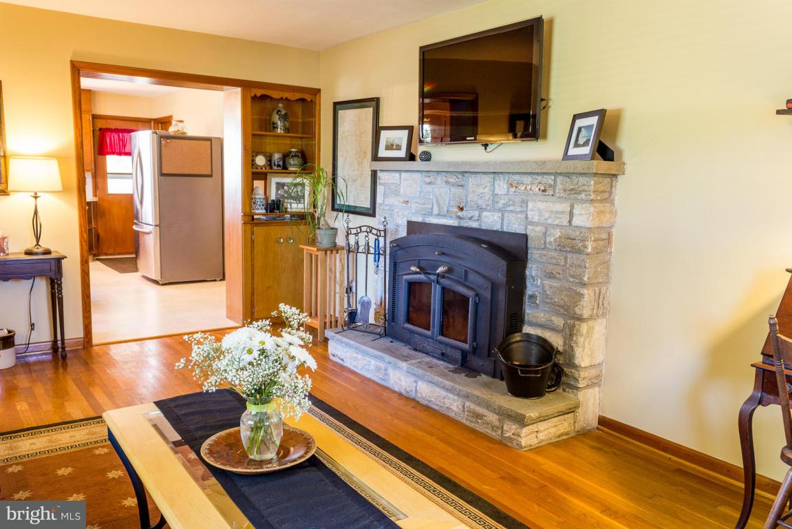 2824 North Colebrook Road Manheim, PA 17545 - Photo 6 of 36