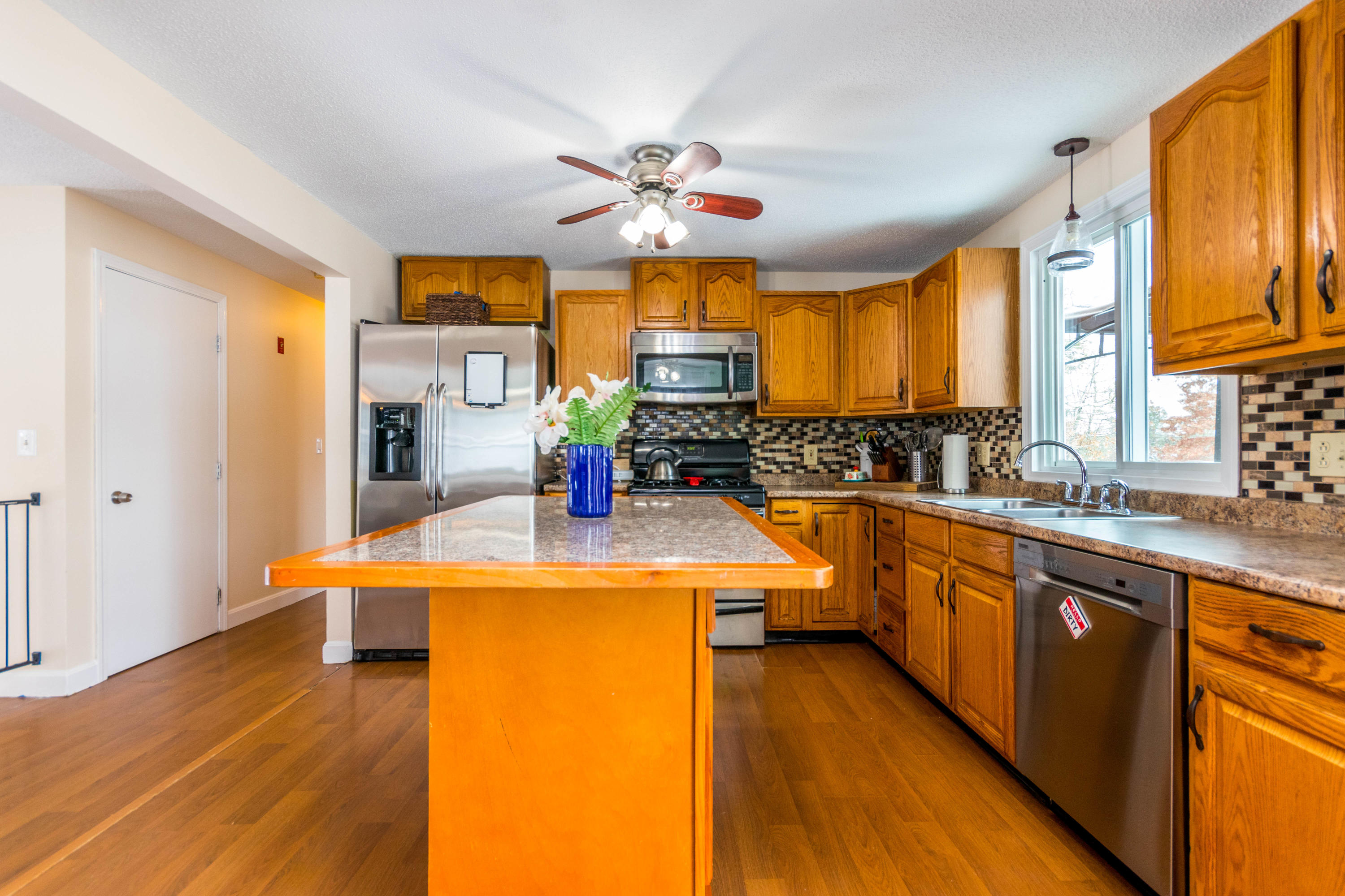 44 Swifts Beach Road Wareham, MA 02571 - Photo 8 of 31 Spacious kitchen