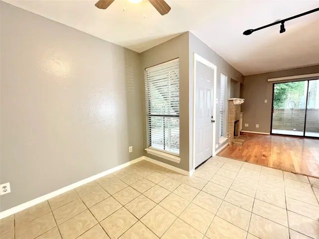 $1,100 | 3500 Tangle Brush Drive, Unit 3, Spring, TX 77381