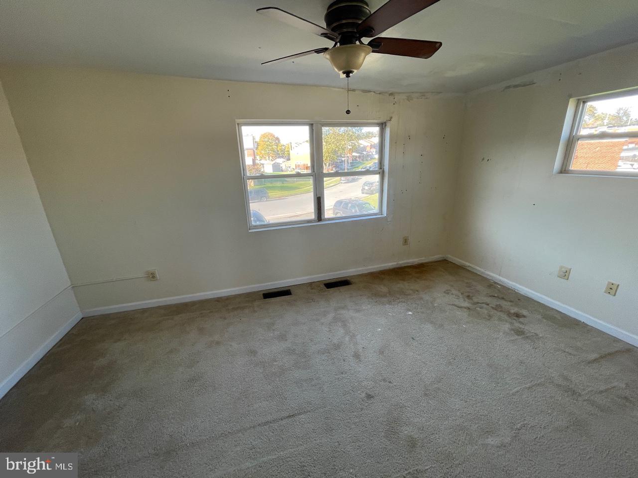2767 Norfen Road Baltimore, MD 21227 - Photo 5 of 13 Gallery Image 5