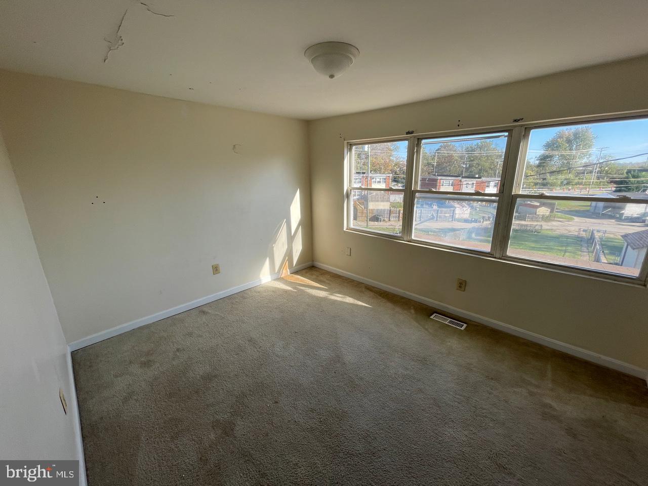 2767 Norfen Road Baltimore, MD 21227 - Photo 6 of 13 Gallery Image 6