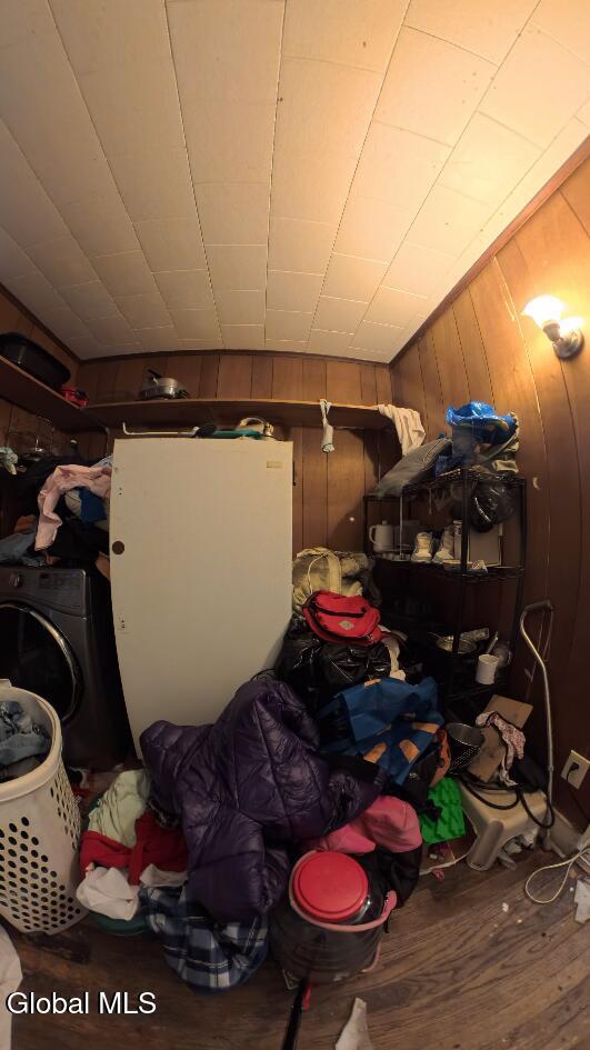 963 Strong Street Schenectady, NY 12307 - Photo 3 of 11 2