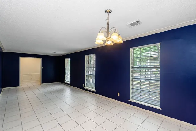 $315,000 | 1103 Suwanee Lane, Houston, TX 77090