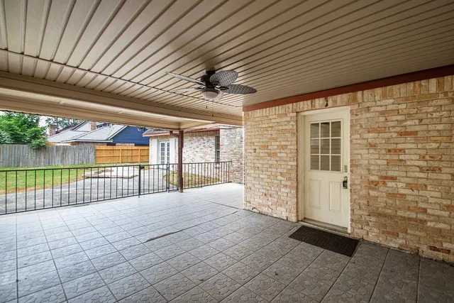 $315,000 | 1103 Suwanee Lane, Houston, TX 77090