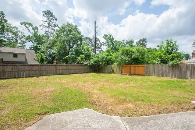 $315,000 | 1103 Suwanee Lane, Houston, TX 77090