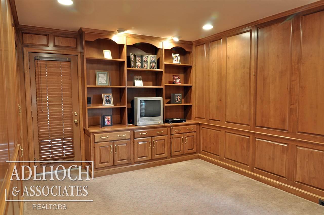 379 Ridgemont Road Grosse Pointe Farms, MI 48236 - Photo 7 of 16