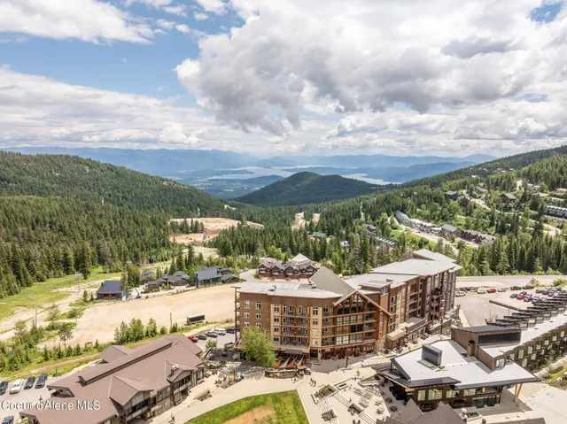 $549,900 | 124 Village Lane, Unit 318, Sandpoint, ID 83864