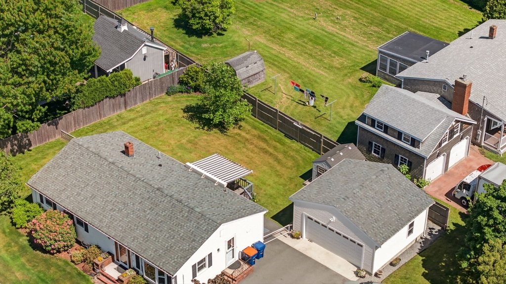 131 Spring Street Fairhaven, MA 02719 - Photo 3 of 41