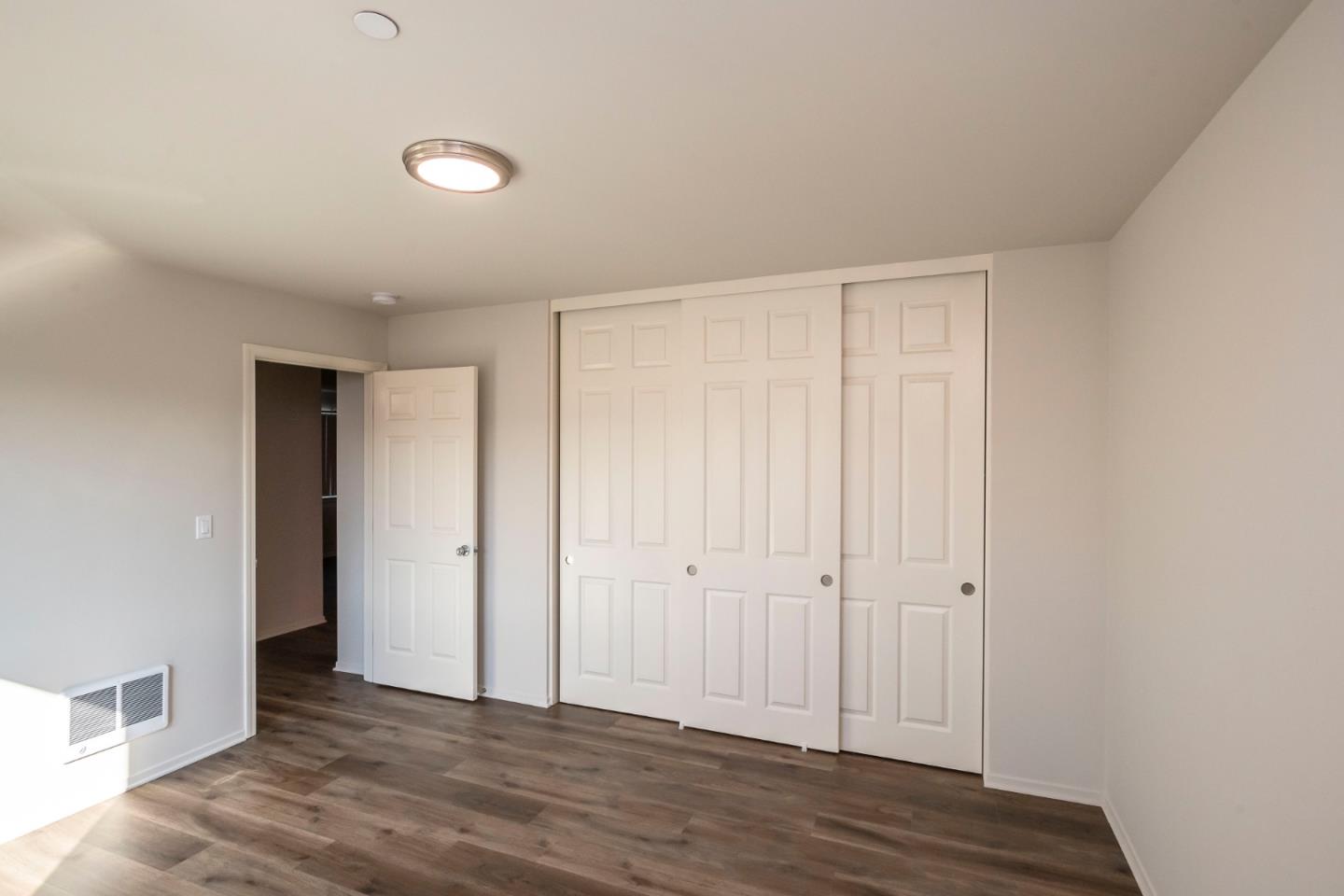 1007 Hemlock Avenue Millbrae, CA 94030 - Photo 17 of 34 a view of a livingroom with wooden floor