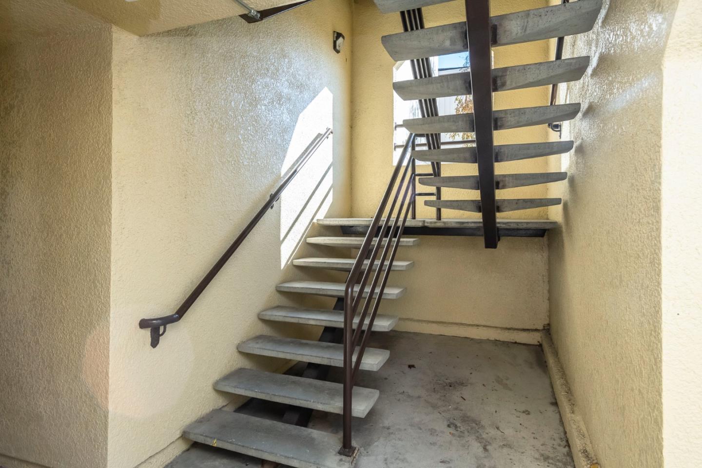 1007 Hemlock Avenue Millbrae, CA 94030 - Photo 23 of 34 a view of entryway