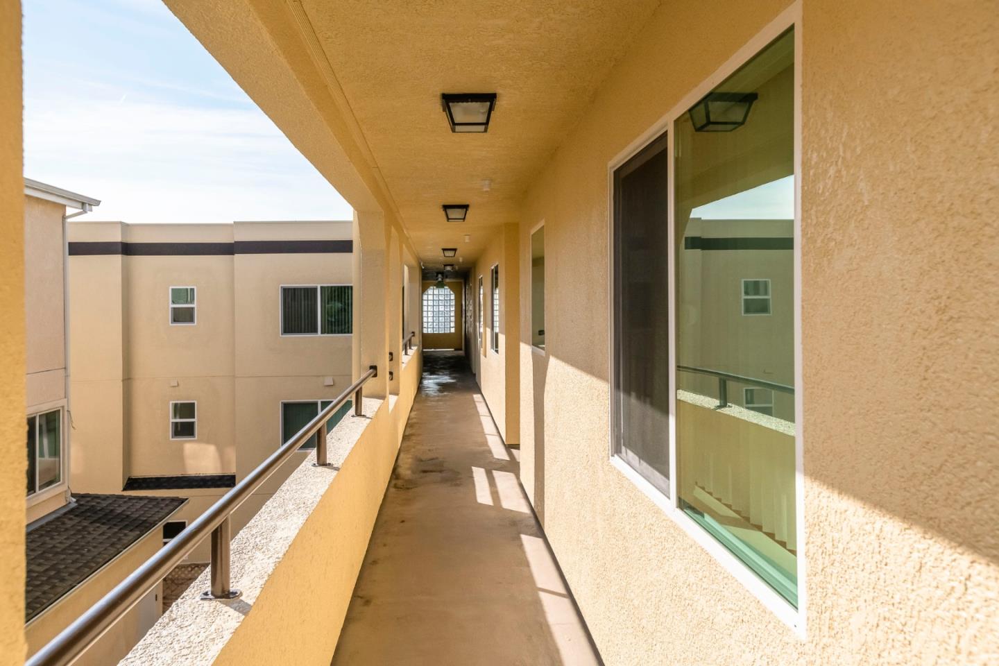 1007 Hemlock Avenue Millbrae, CA 94030 - Photo 26 of 34 a view of a balcony