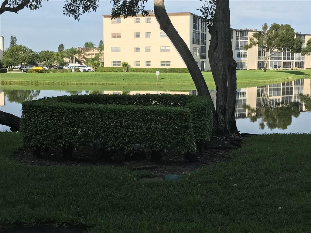 1012 Rexford Drive, Unit 1012 Boca Raton, FL 33434 - Photo 31 of 44 Photo 31