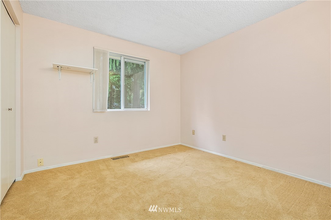 414 208th Street Southeast Bothell, WA 98012 - Photo 22 of 33