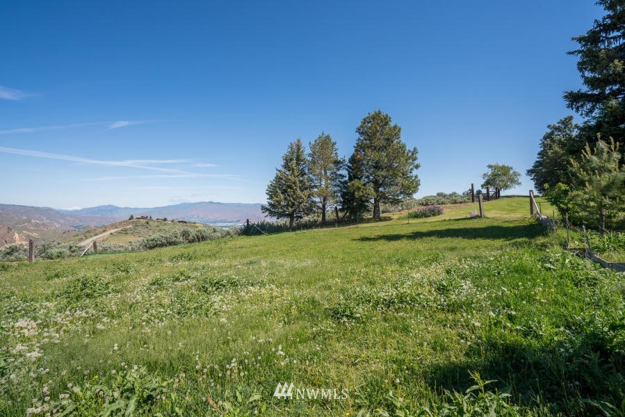 3190 Jagla Road Wenatchee, WA 98801 - Photo 12 of 15 Gallery Image 12