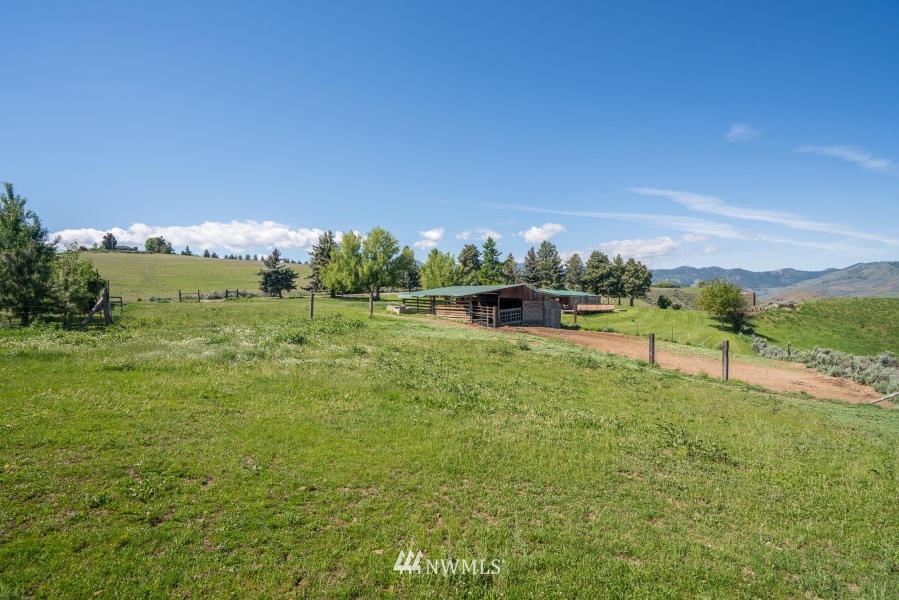 3190 Jagla Road Wenatchee, WA 98801 - Photo 14 of 15 Gallery Image 14